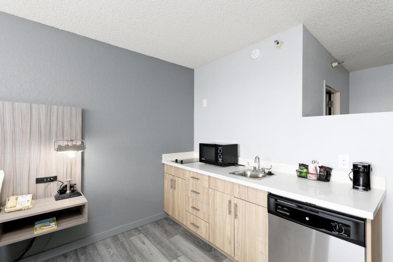 Studio 6 Suites Lake Havasu City Az Ngoại thất bức ảnh