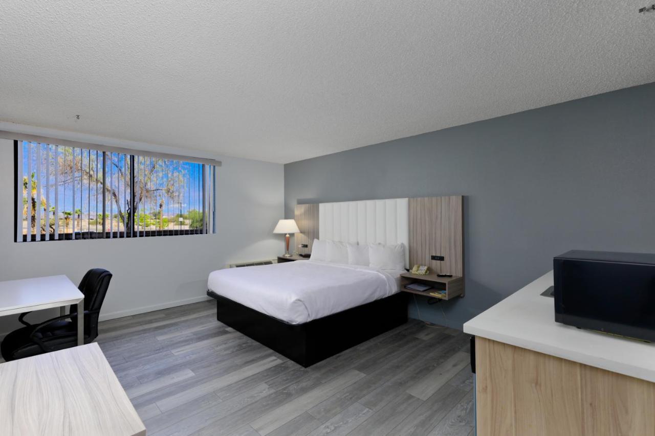 Studio 6 Suites Lake Havasu City Az Ngoại thất bức ảnh