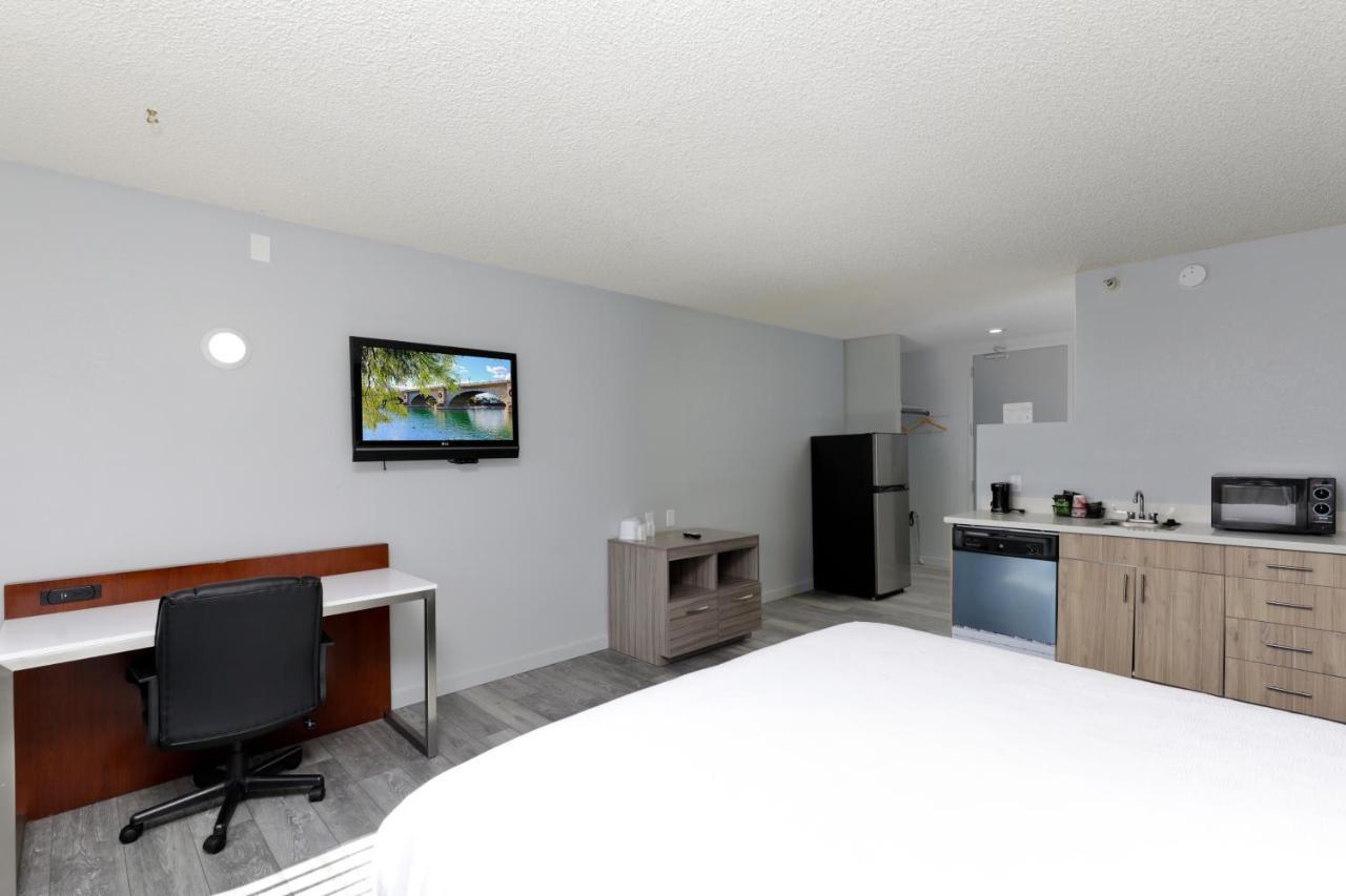 Studio 6 Suites Lake Havasu City Az Ngoại thất bức ảnh