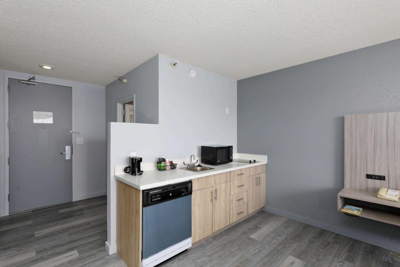 Studio 6 Suites Lake Havasu City Az Ngoại thất bức ảnh