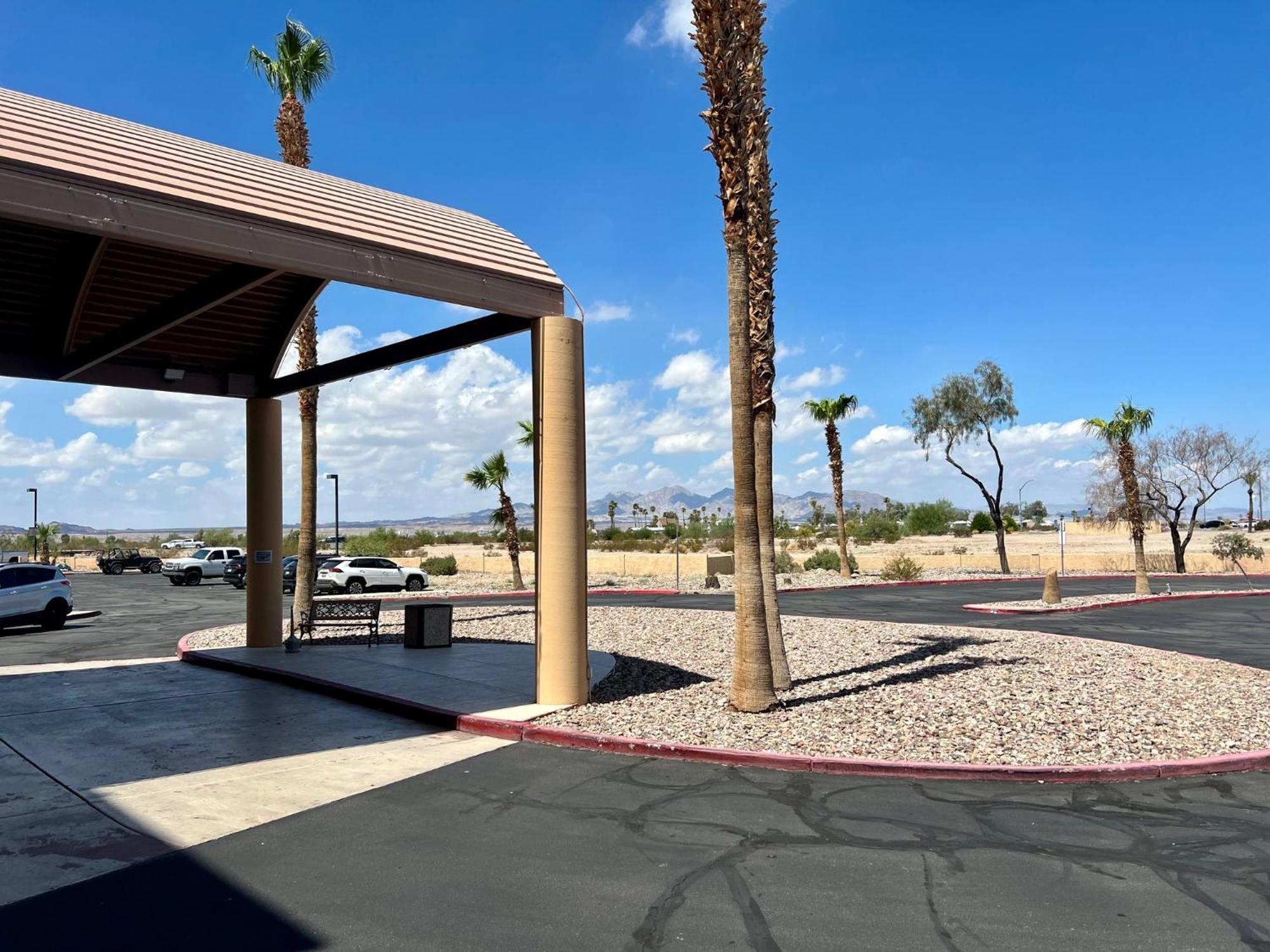 Studio 6 Suites Lake Havasu City Az Ngoại thất bức ảnh