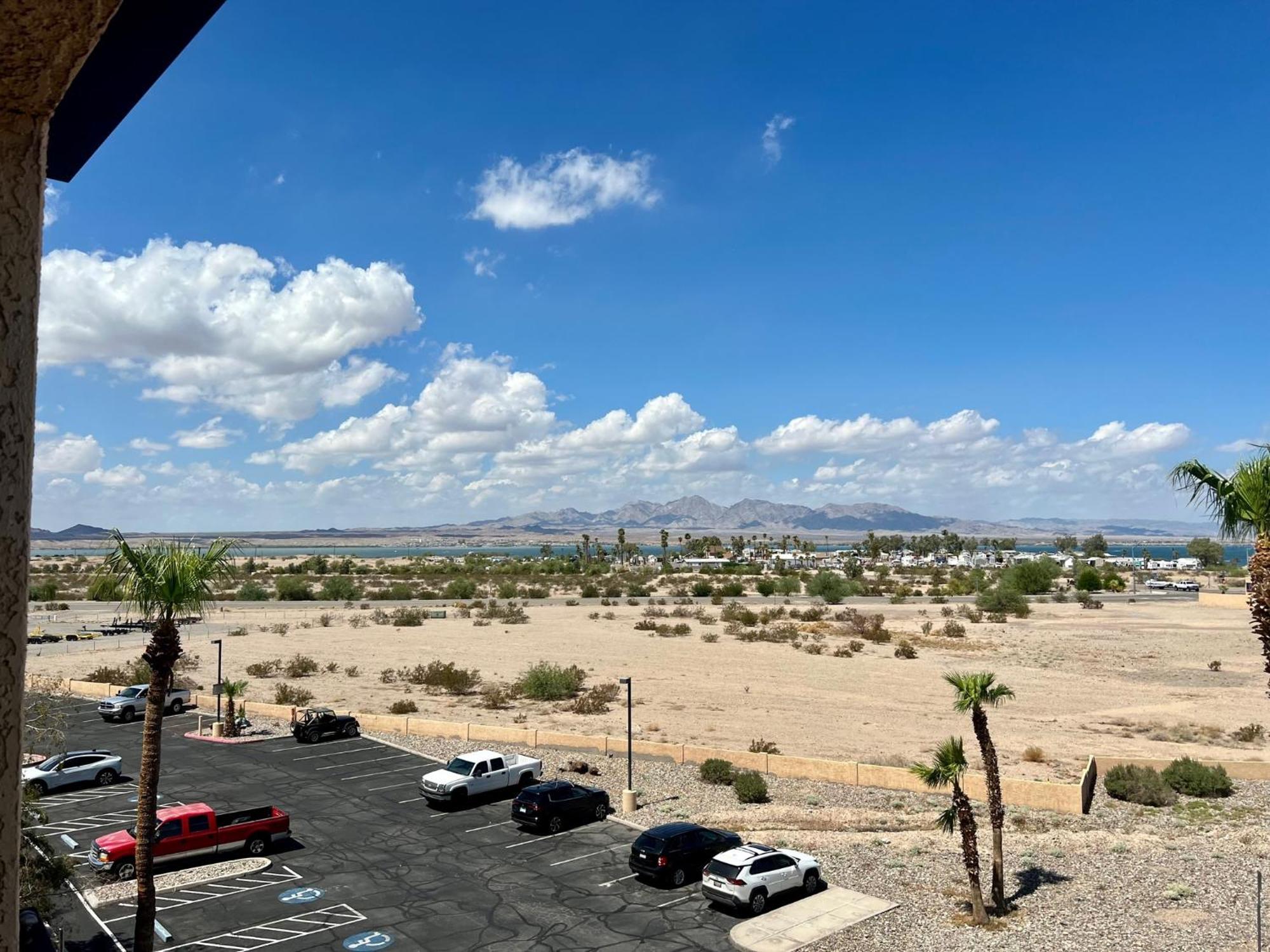 Studio 6 Suites Lake Havasu City Az Ngoại thất bức ảnh