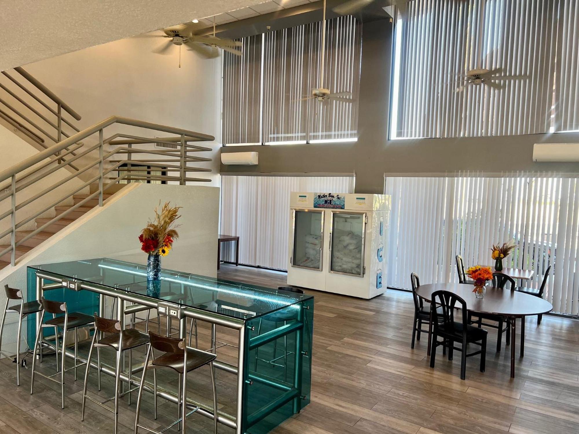 Studio 6 Suites Lake Havasu City Az Ngoại thất bức ảnh