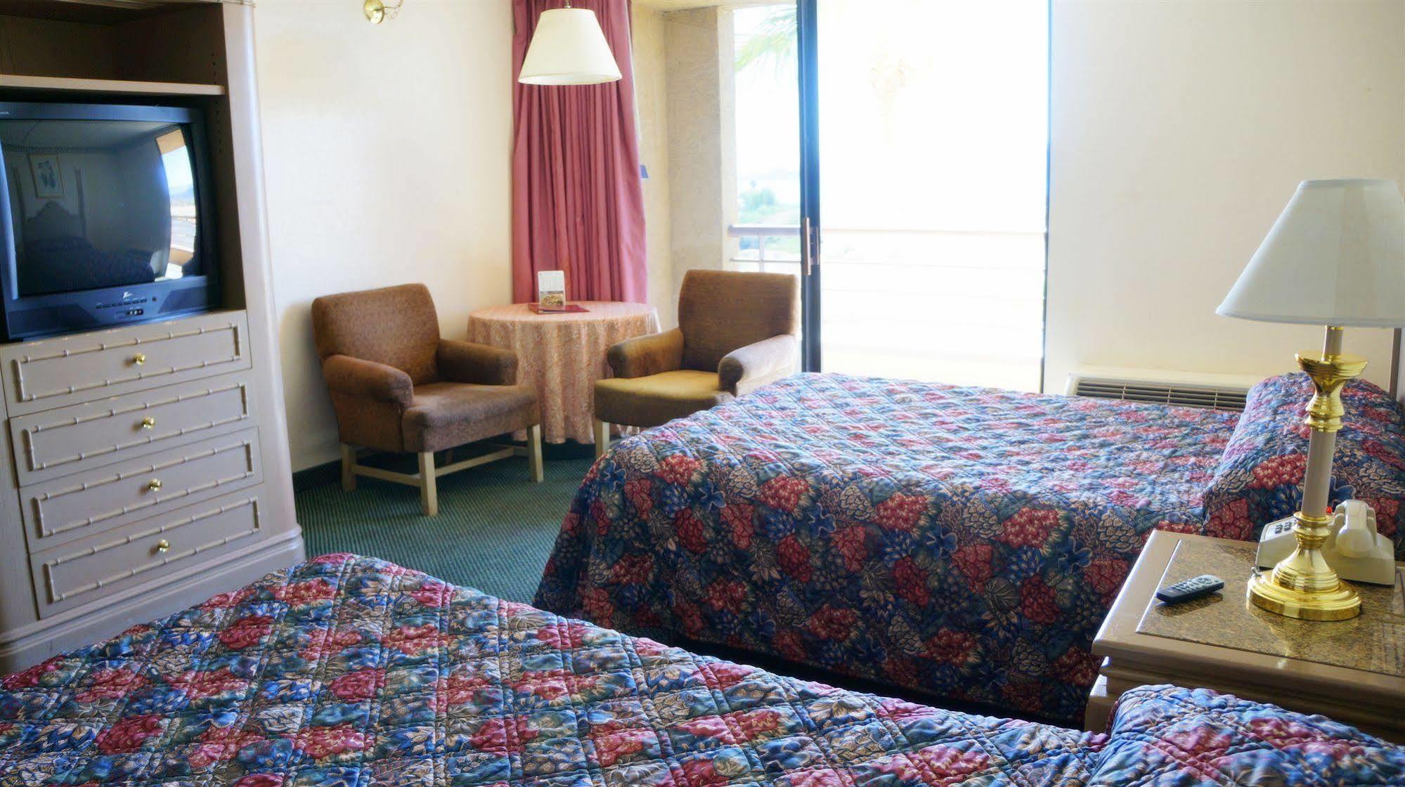 Studio 6 Suites Lake Havasu City Az Ngoại thất bức ảnh