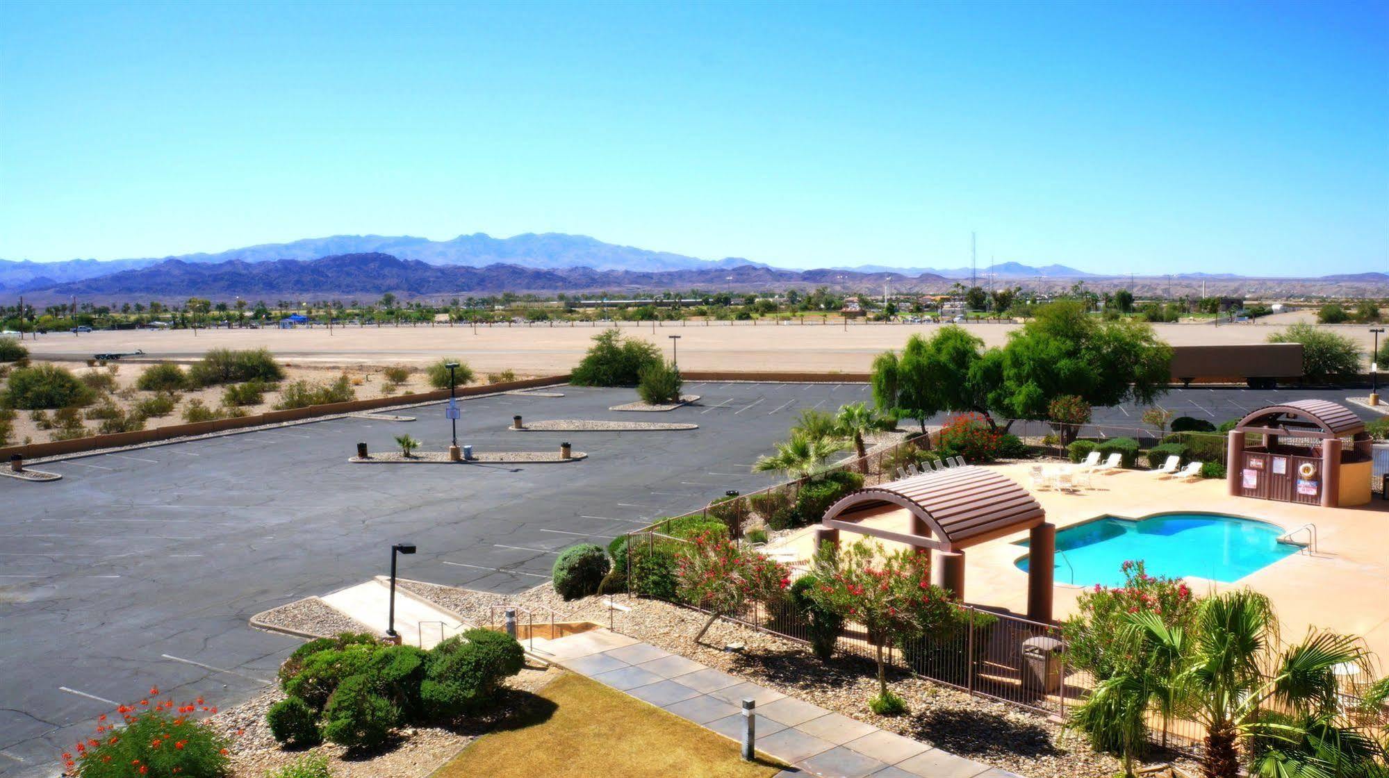 Studio 6 Suites Lake Havasu City Az Ngoại thất bức ảnh